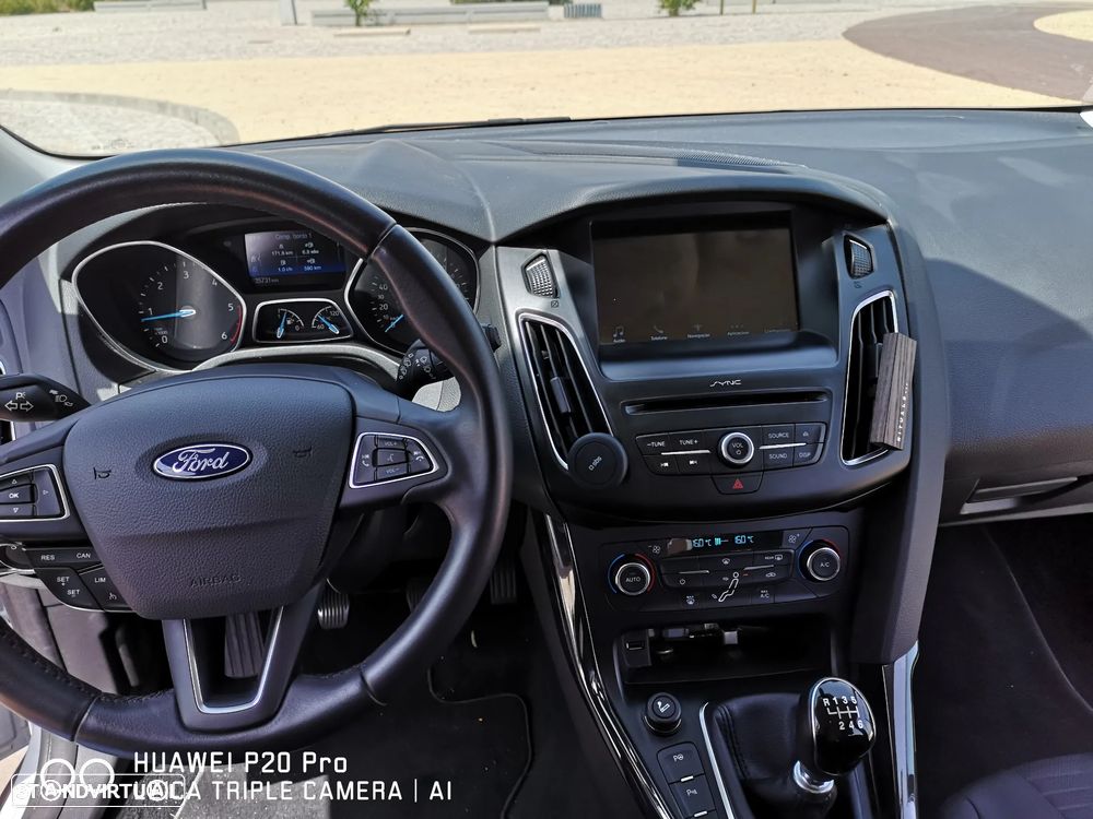 Ford Focus 1.5 TDCi Titanium - 6