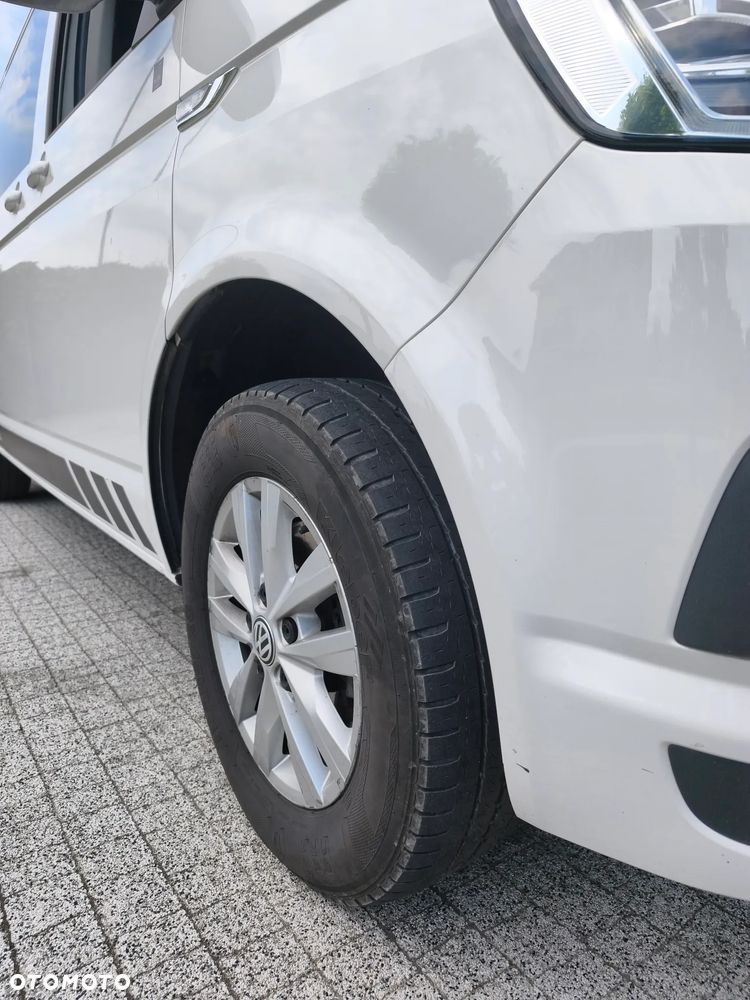 Volkswagen Caravelle 2.0 TDI L2 Comfortline DSG - 4