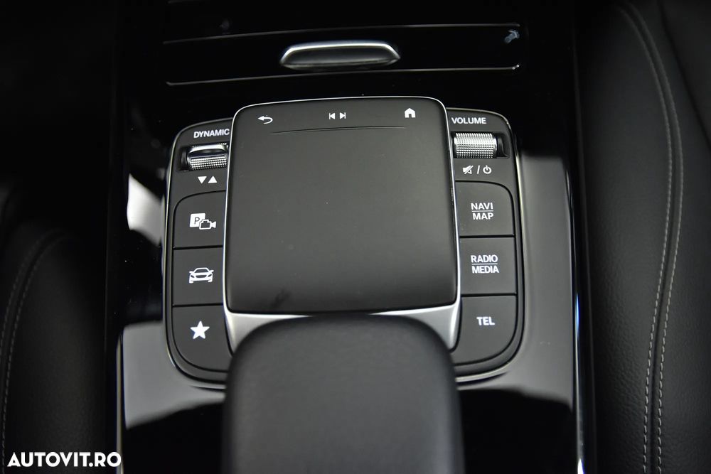 Mercedes-Benz A 250 e 8G-DCT - 17