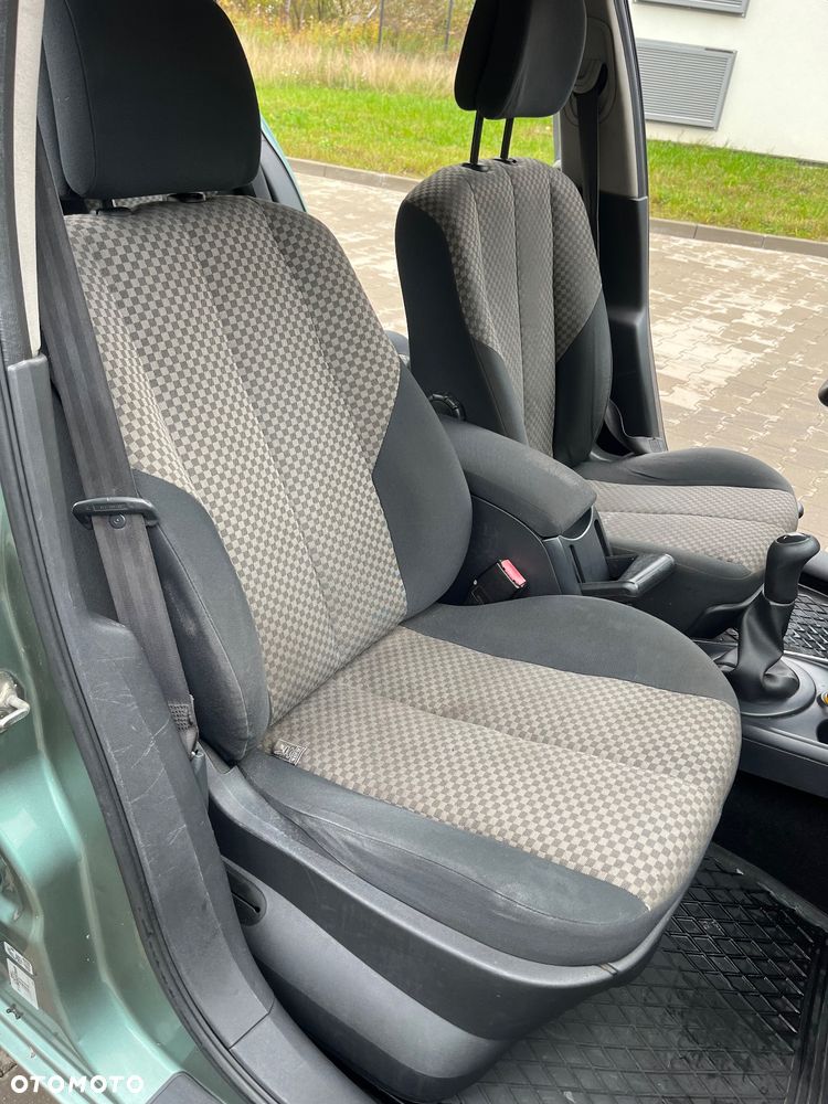 Renault Megane 1.6 Confort Privilege - 29