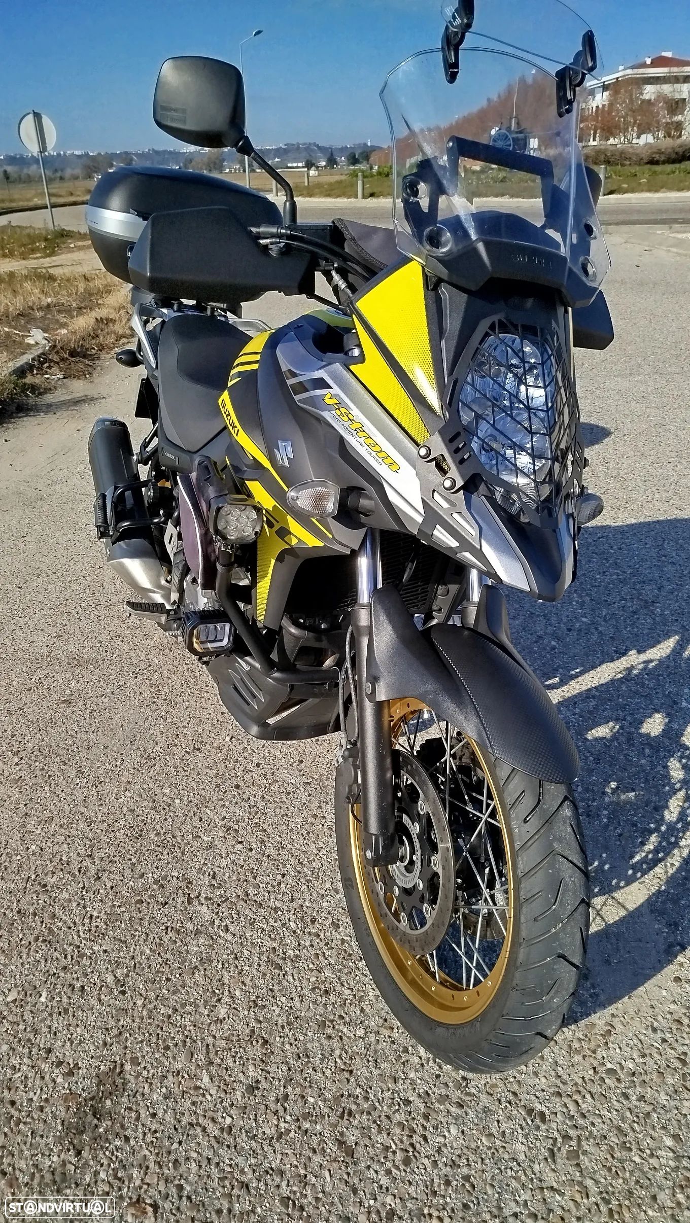 Suzuki DL V-STROM - 1