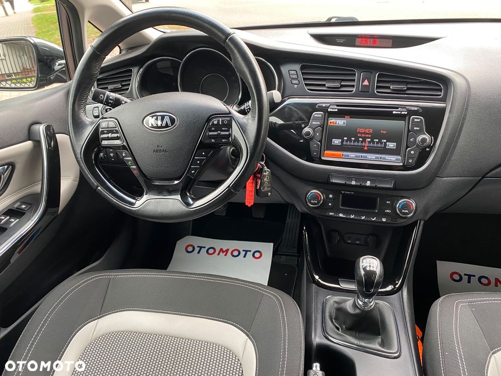 Kia Ceed 1.6 GDI Dream-Team Edition - 8