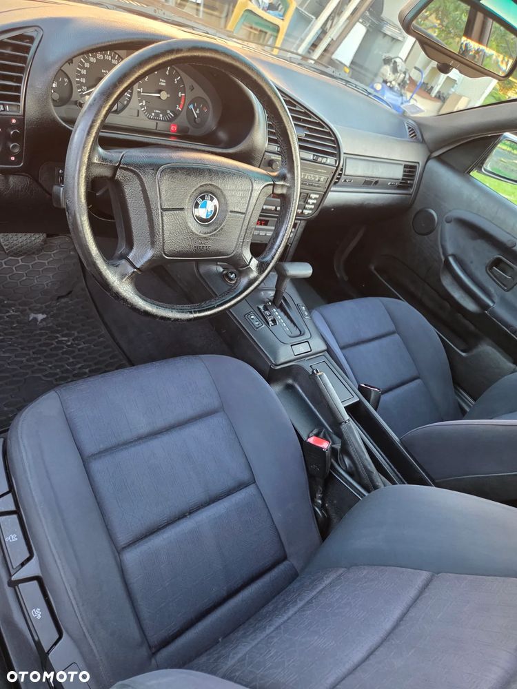 BMW Seria 3 - 12