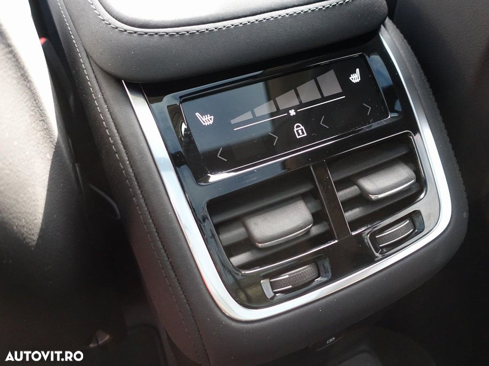 Volvo XC 90 T8 AWD Plus Dark - 17