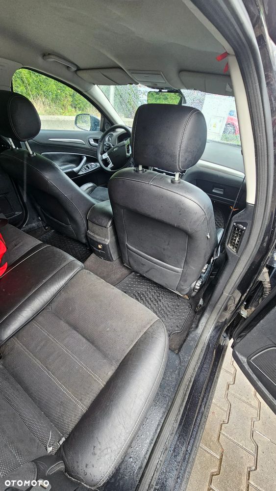 Ford Mondeo - 11