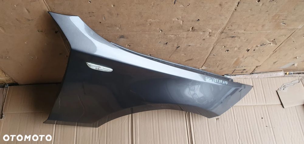 Błotnik prawy przód przedni BMW I E81 E87 Lift A17 - 2