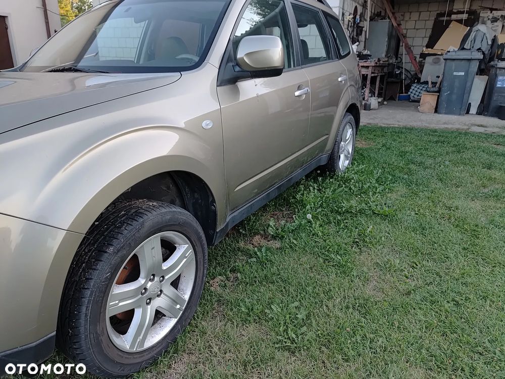 Subaru Forester 2.5 XT LUN - 2