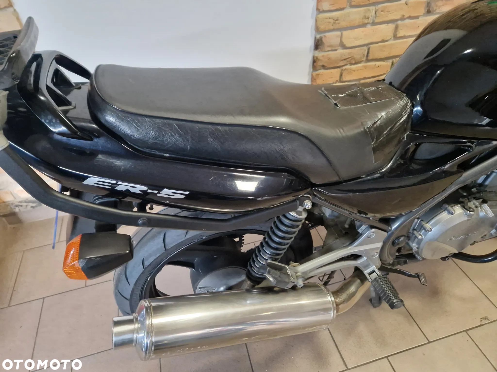 Kawasaki ER - 8