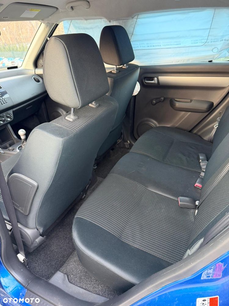 Suzuki Swift - 11
