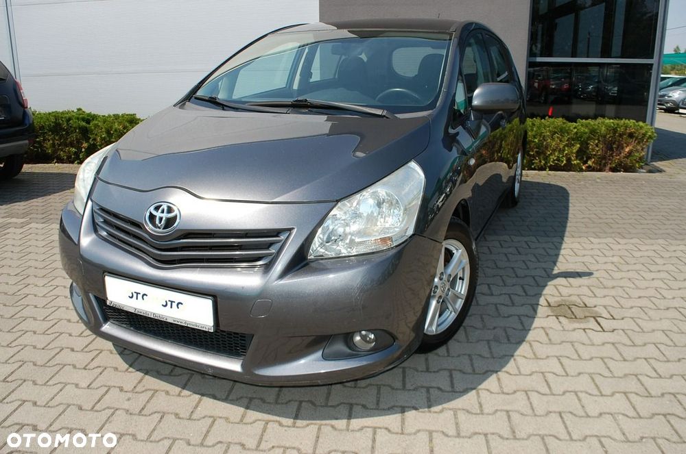 Toyota Verso - 2