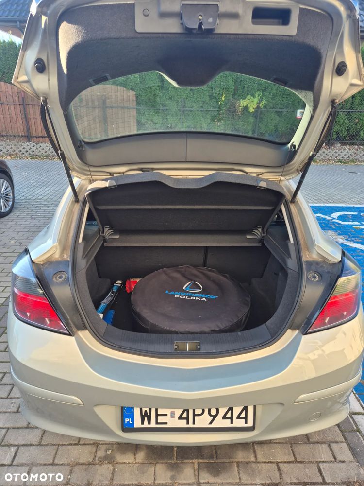 Opel Astra 1.8 Sport - 4