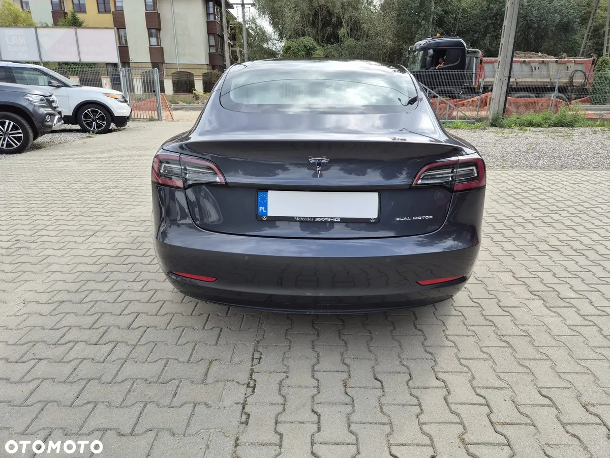 Tesla Model 3 Long Range AWD - 17