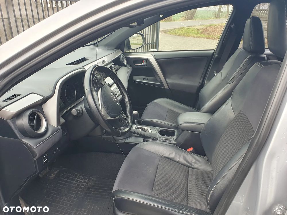 Toyota RAV4 Hybrid Prestige 4x4 - 9