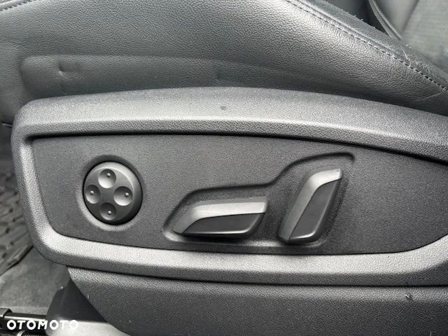 Audi SQ5 Sportback - 13