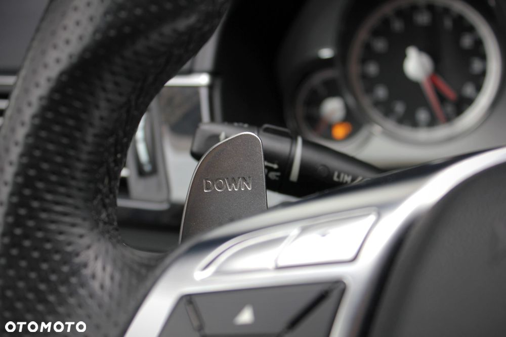 Mercedes-Benz Klasa E 63 AMG - 15