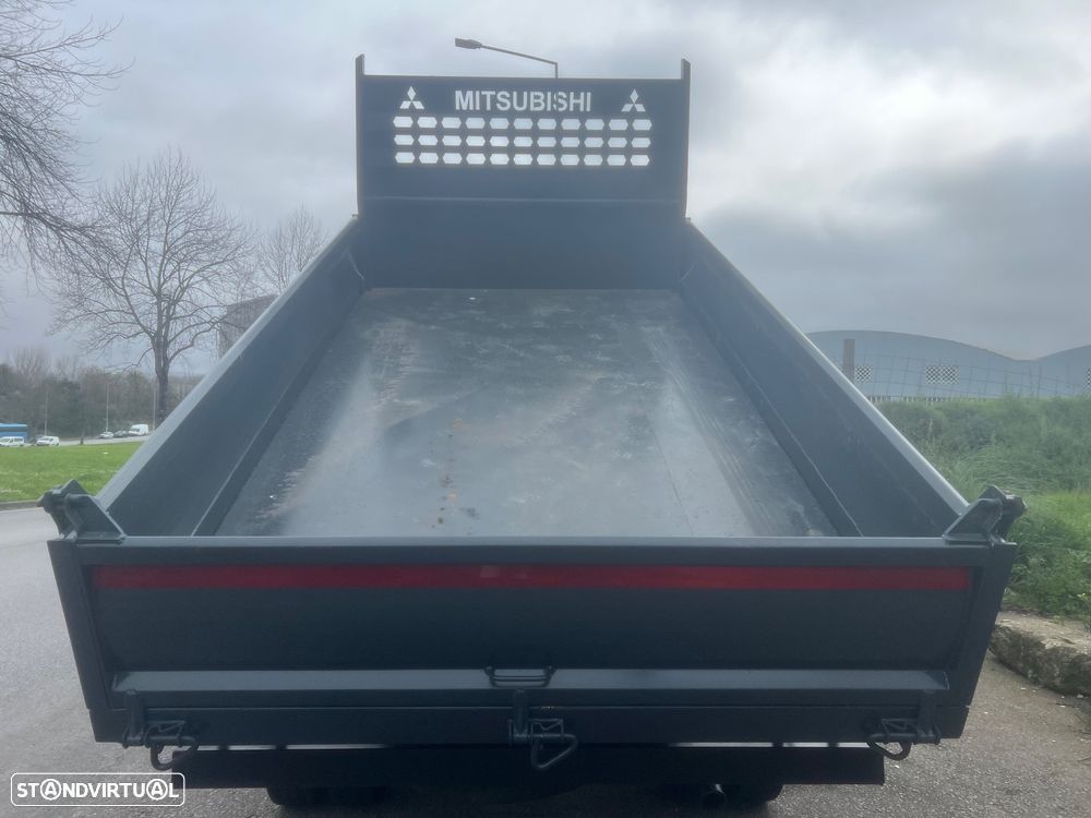 Mitsubishi Canter tri-basculante - 12