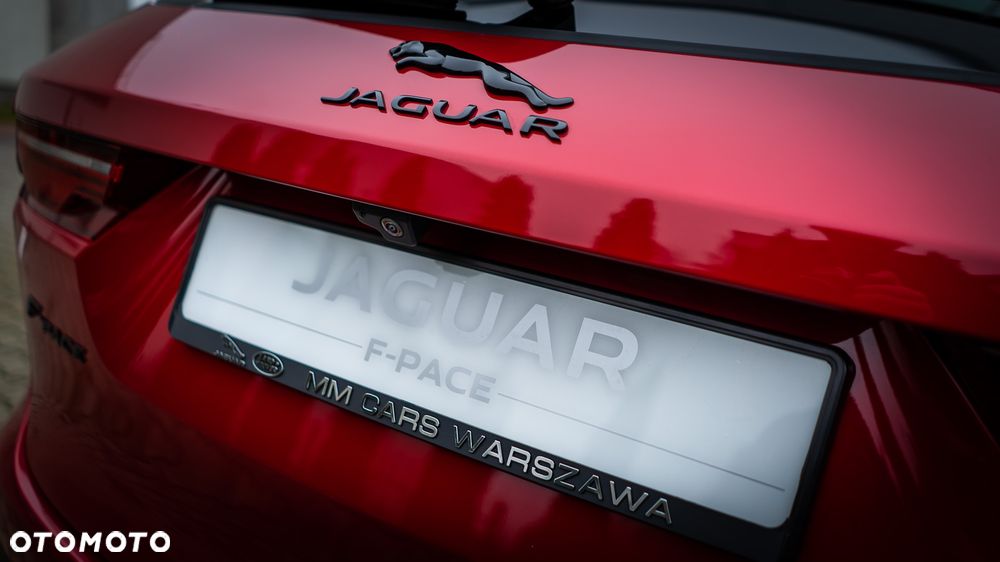 Jaguar F-Pace - 8