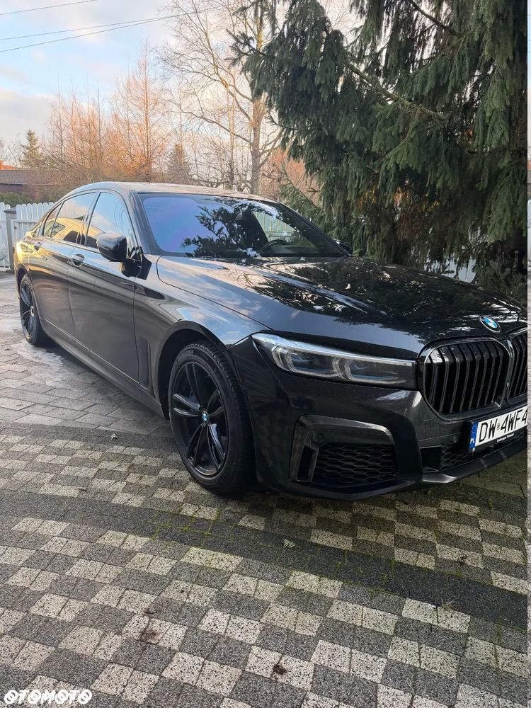BMW Seria 7 750Li xDrive sport - 1