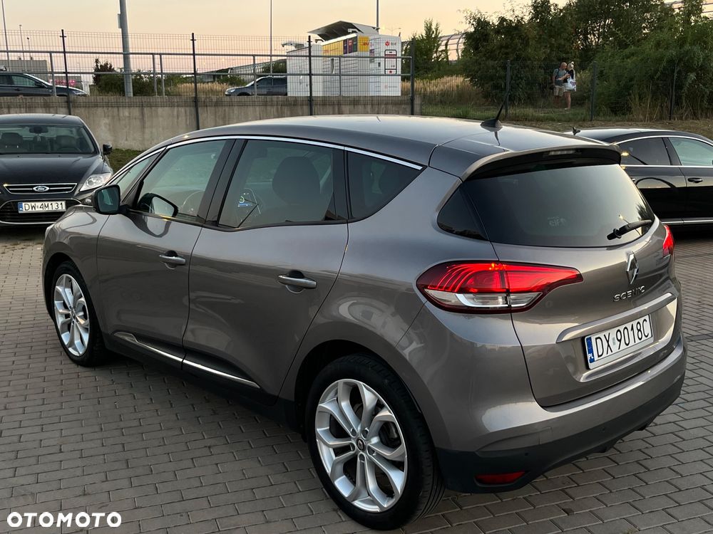 Renault Scenic 1.5 dCi Zen EDC - 8