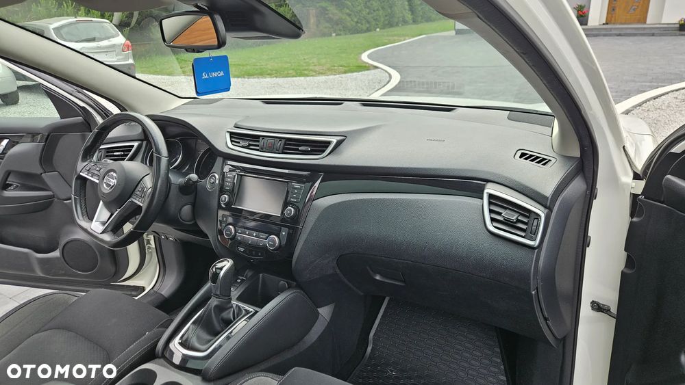 Nissan Qashqai 1.3 DIG-T MHEV N-Connecta Xtronic - 13