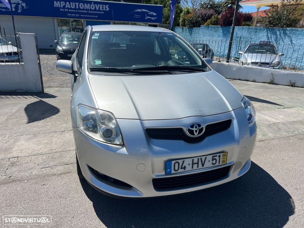 Toyota Auris 1.33 VVT-i AC+VSC - 2