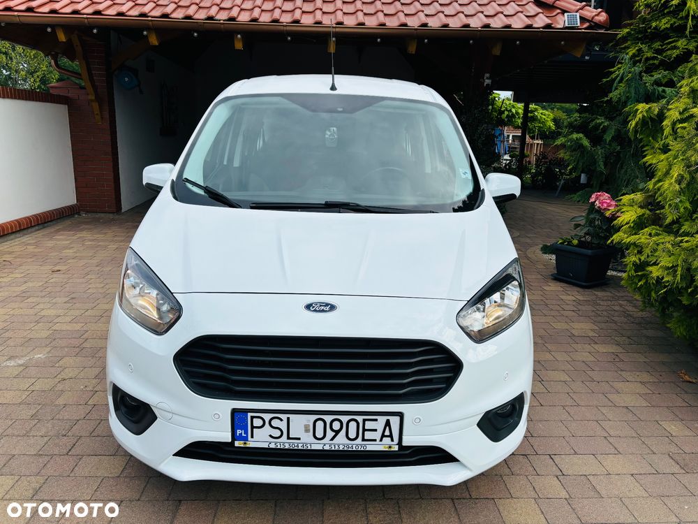 Ford Tourneo Courier - 2