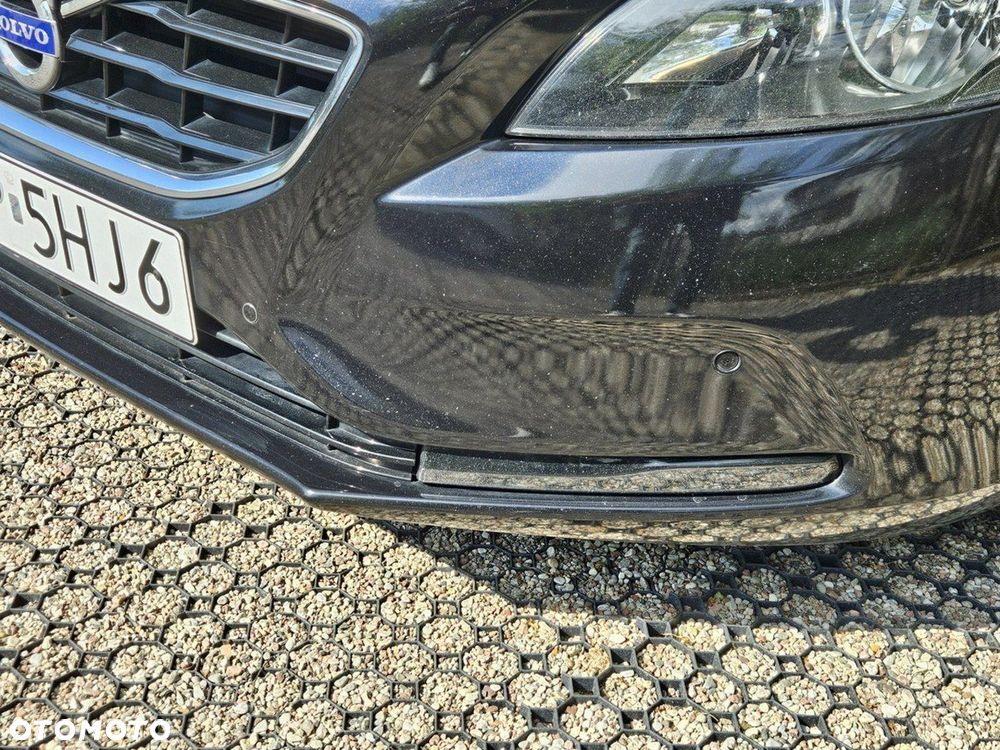 Volvo V40 D2 Momentum - 25
