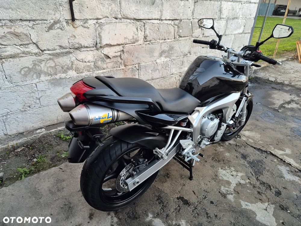 Yamaha FZ6 - 20