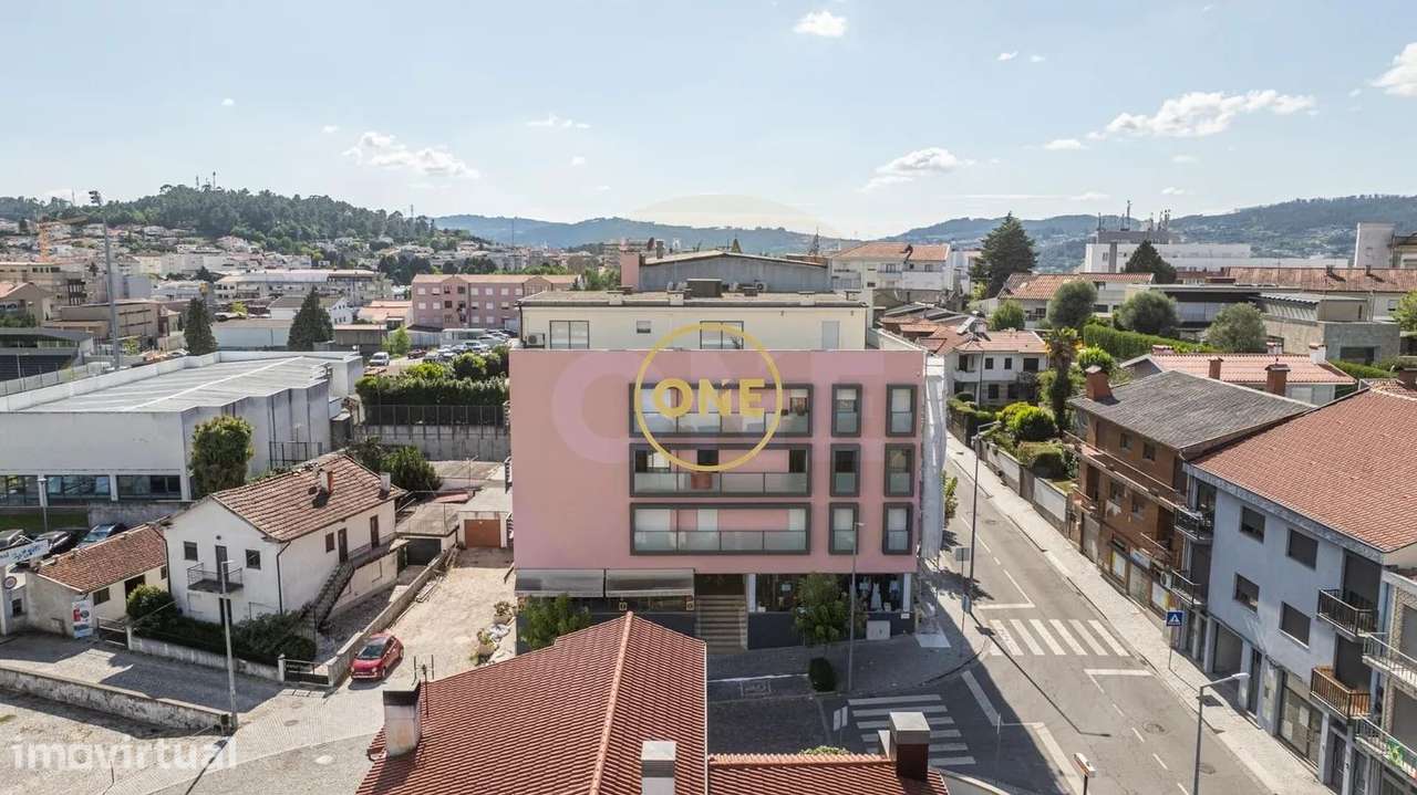 Apartamento T2 com Suite, no coração de Fafe - Grande imagem: 2/24