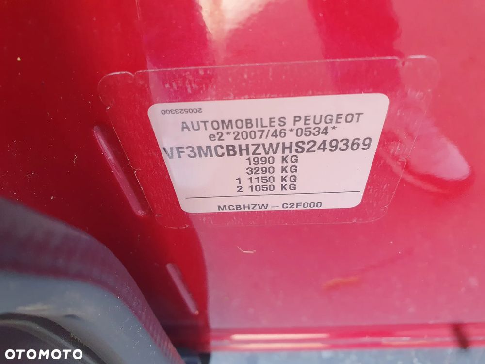 Peugeot 3008 BlueHDi 120 EAT6 Stop & Start Allure - 28
