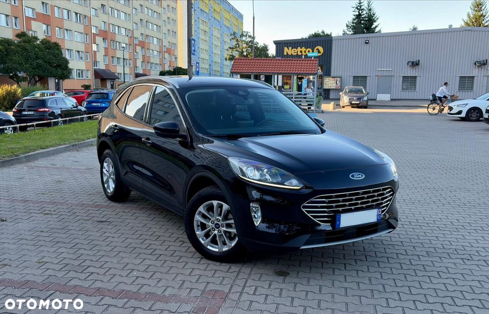 Ford Kuga 2.5 FHEV FWD Titanium - 2