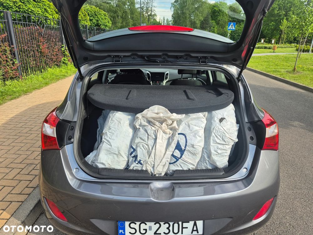 Hyundai i30 i30cw 1.4 Fifa World Cup Edition - 12
