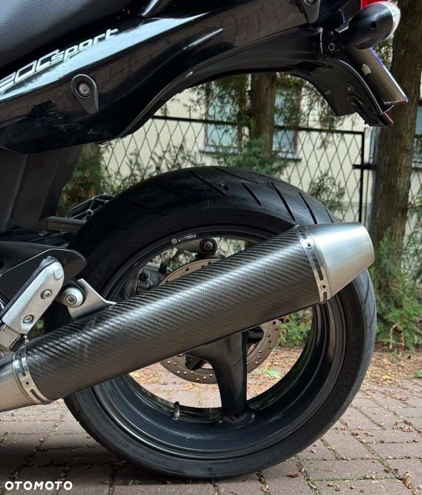 Moto Guzzi 1200 - 17