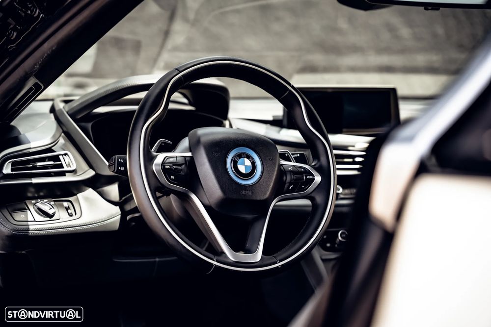 BMW i8 Standard - 8