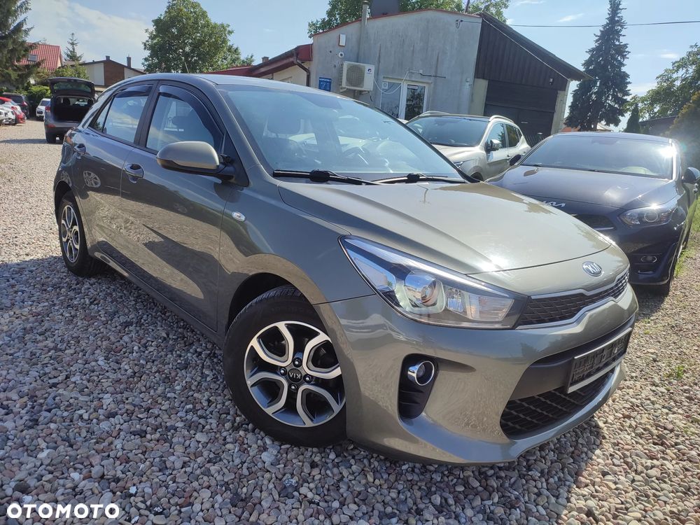 Kia Rio 1.2 Dream Team Edition - 4