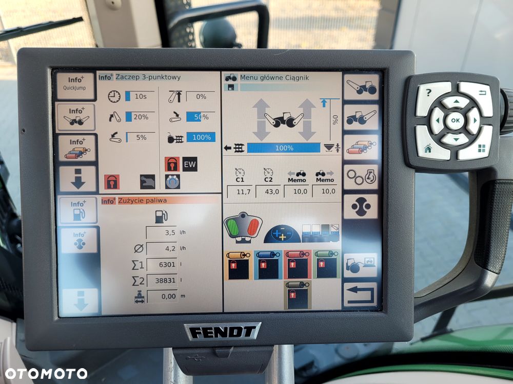 Fendt 824 VARIO Profi Plus SCR - 26