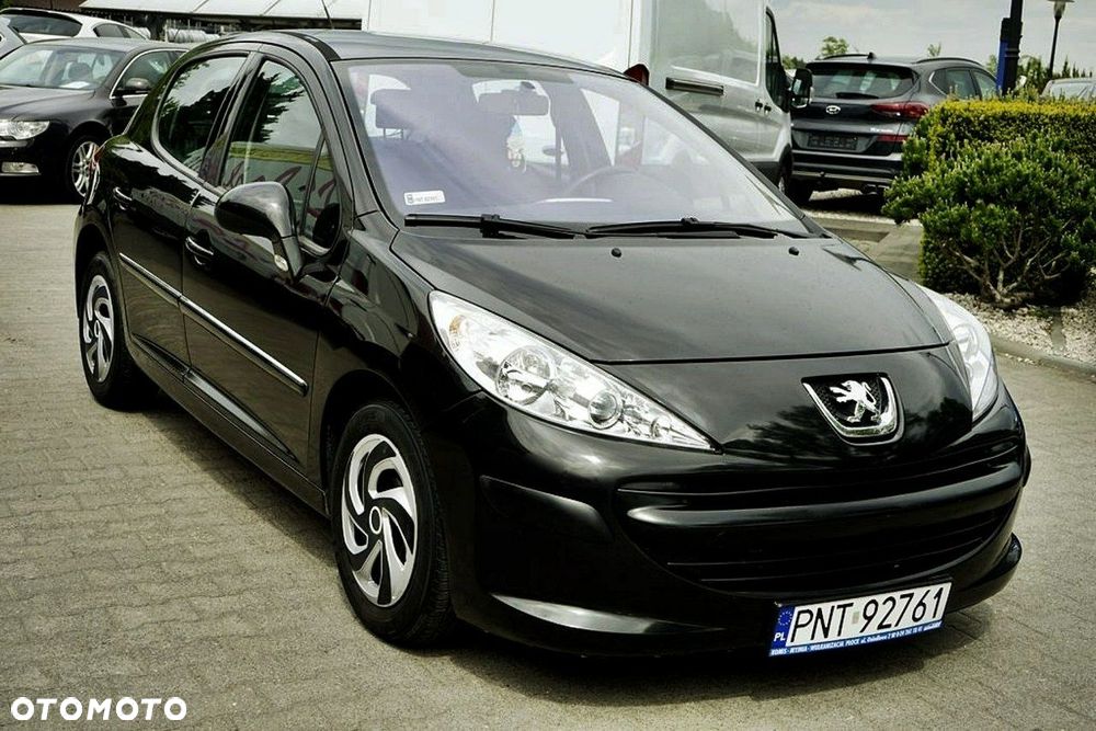 Peugeot 207 - 11