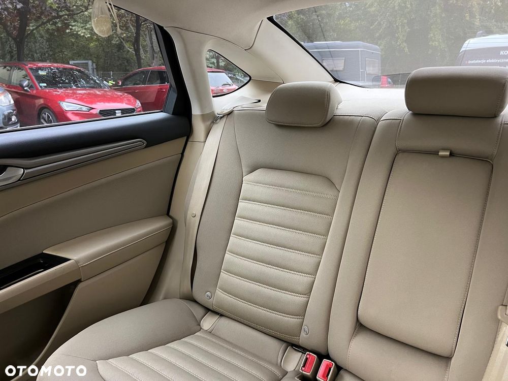 Ford Mondeo - 29