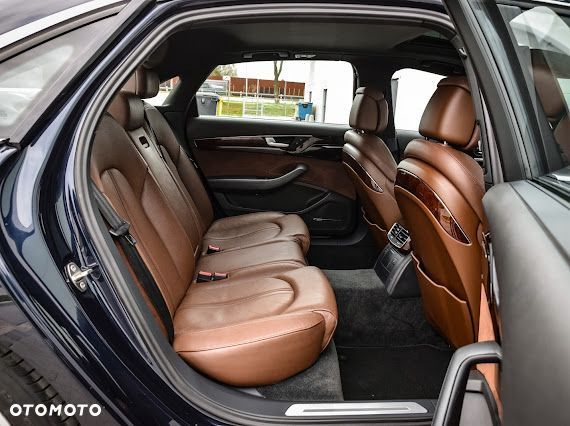 Audi A8 - 36