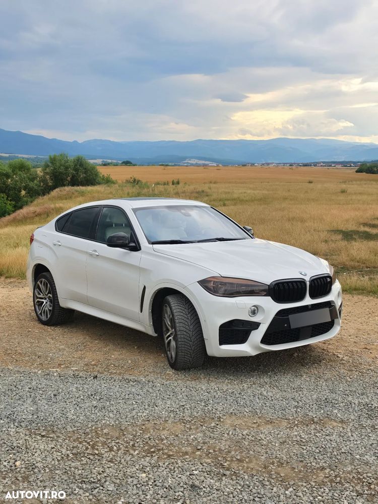 BMW X6 M M50d - 1