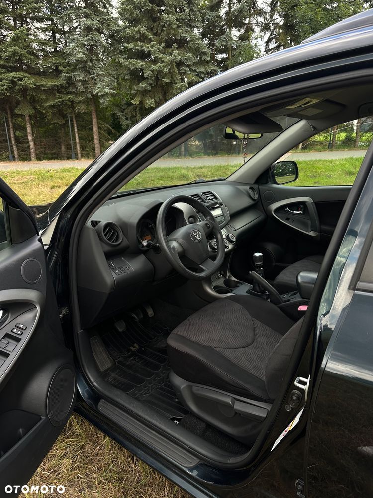 Toyota RAV4 2.0 VVT-i Luna - 13