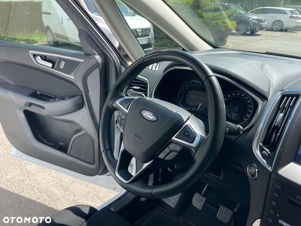 Ford S-Max - 31