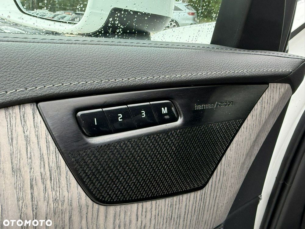 Volvo XC 90 - 13