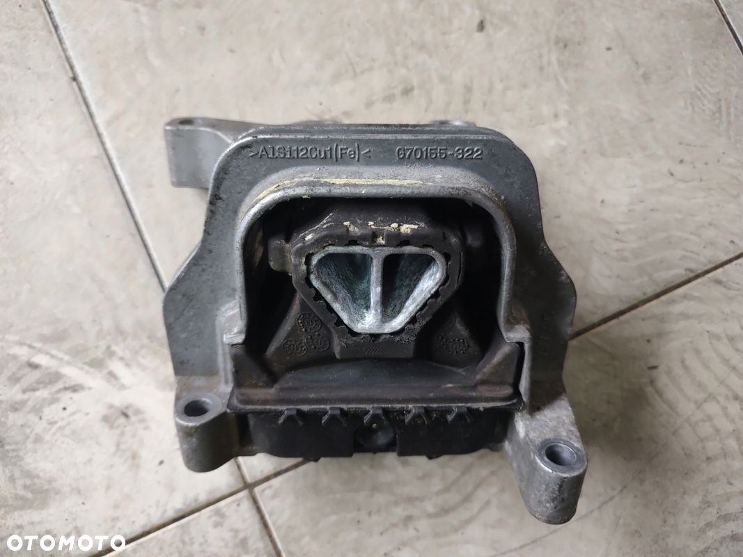 SKODA RAPID 1,4TDI ŁAPA PODUSZKA SILNIKA 6C0199262A - 1