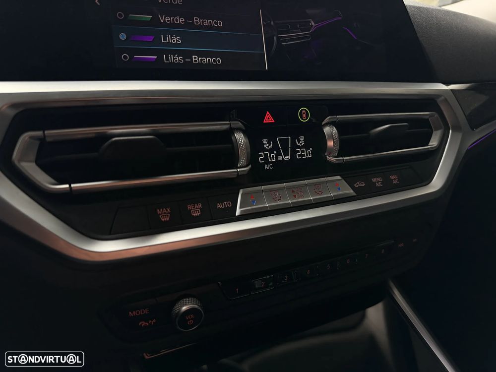 BMW 330 e Pack Desportivo M Auto - 29