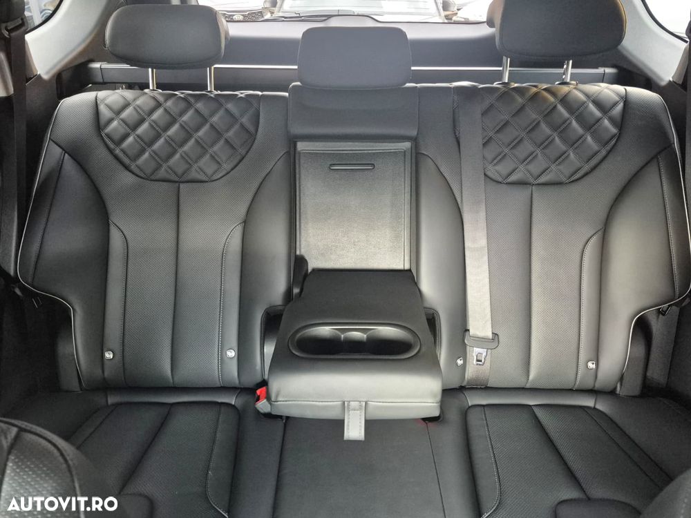 Hyundai Santa Fe 1.6 HEV 2WD Signature - 19