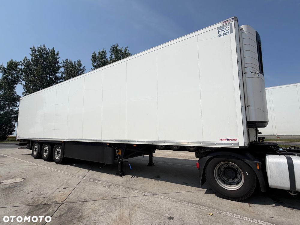 Schmitz Cargobull SCHMITZ CARGOBULL SCB*S3B - 13