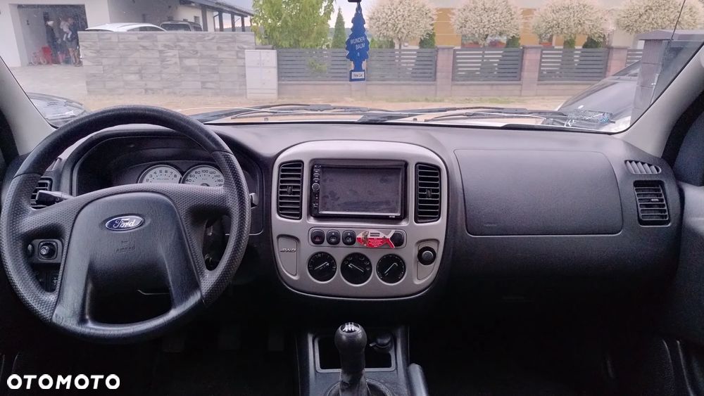 Ford Maverick Highclass - 20