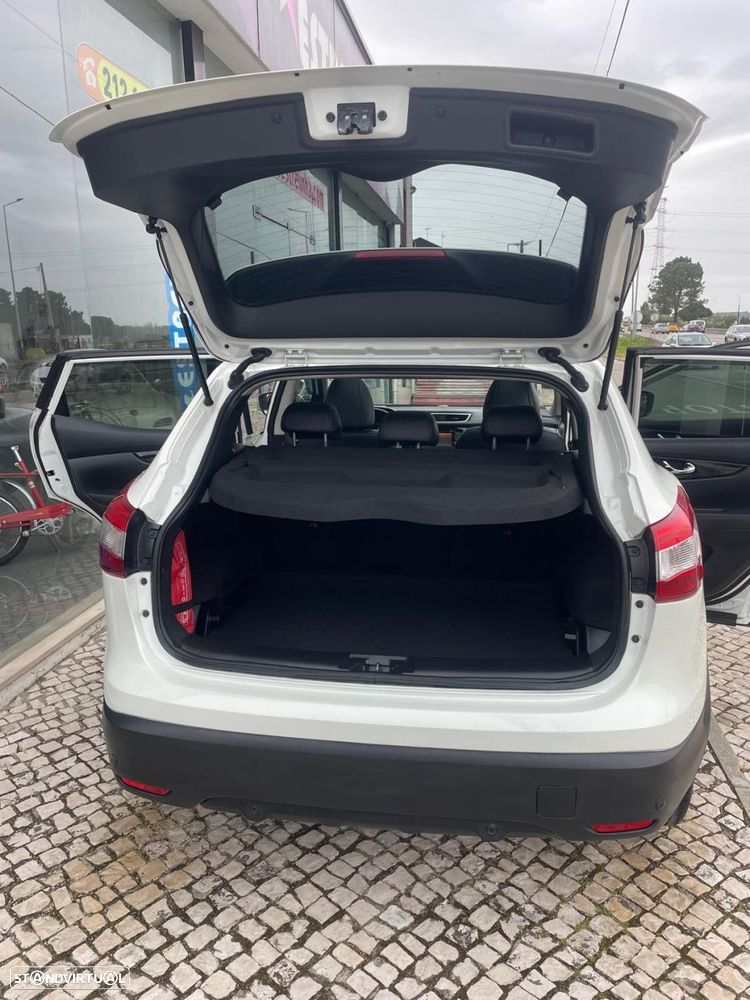 Nissan Qashqai 1.5 dCi Tekna Premium - 11