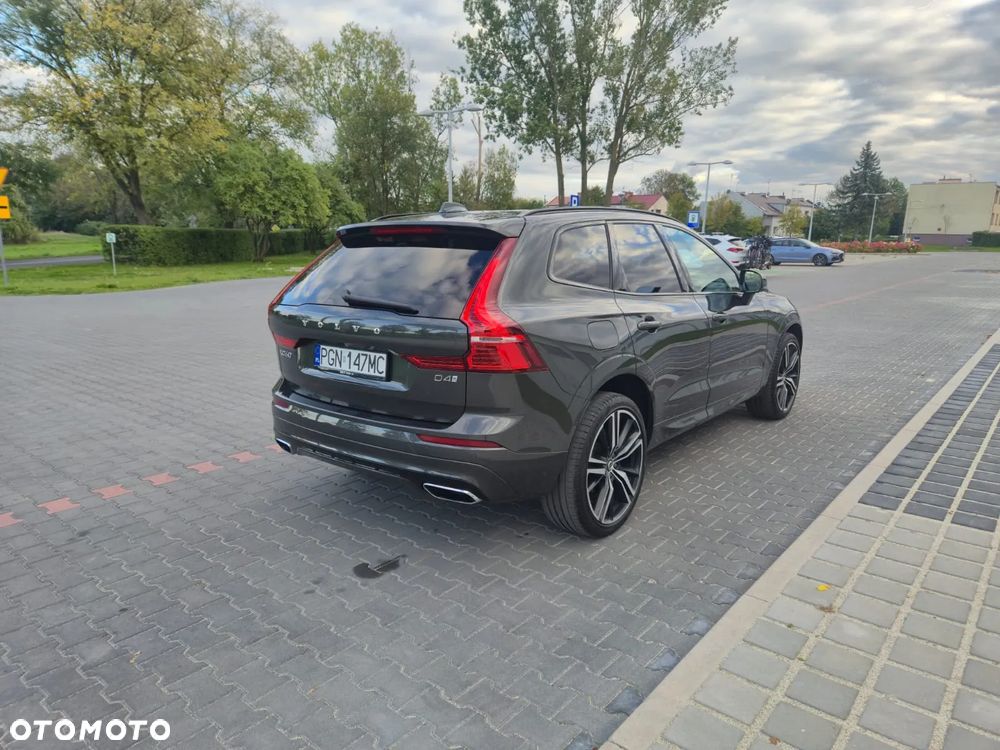 Volvo XC 60 D4 R-Design - 4